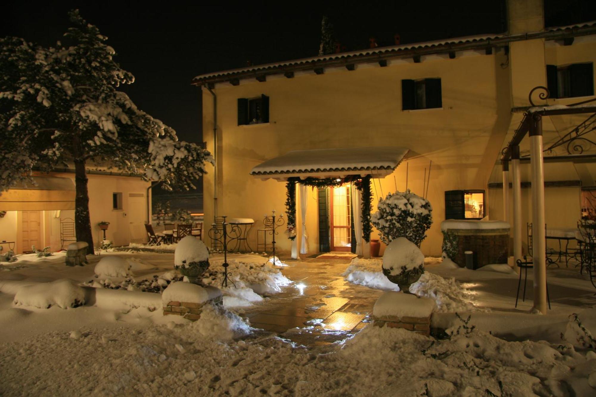 Hotel La Rescossa Мира Экстерьер фото