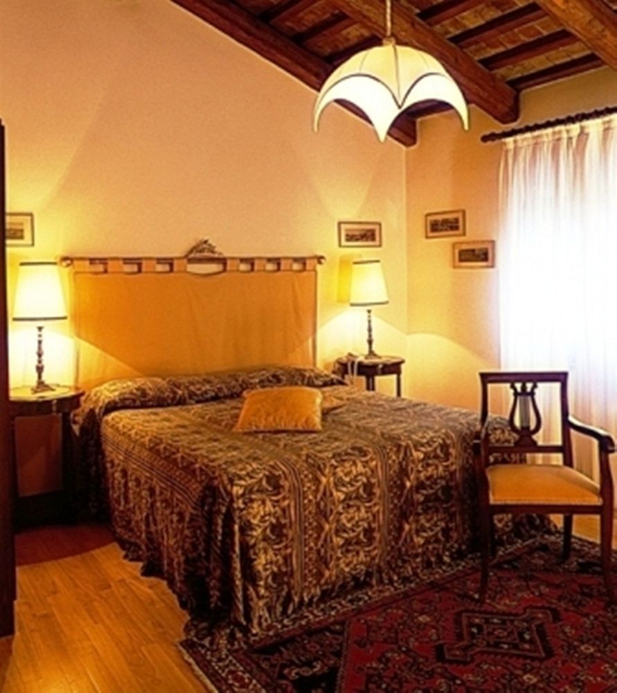 Hotel La Rescossa Мира Экстерьер фото