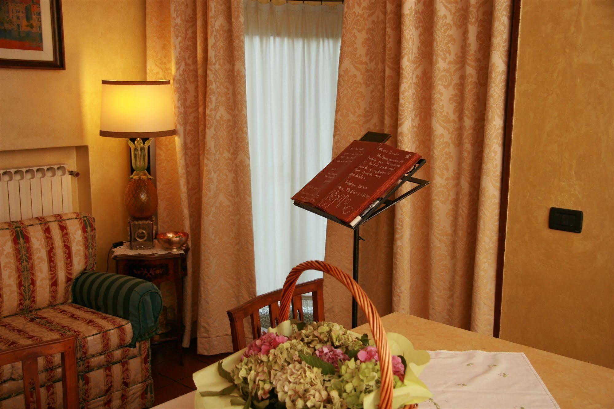 Hotel La Rescossa Мира Экстерьер фото