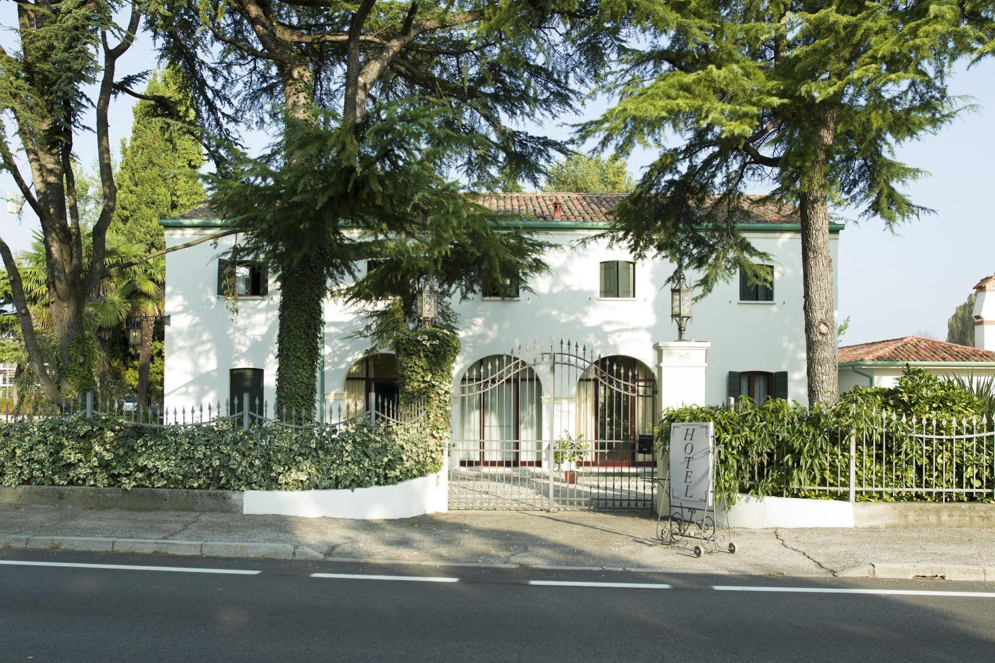 Hotel La Rescossa Мира Экстерьер фото